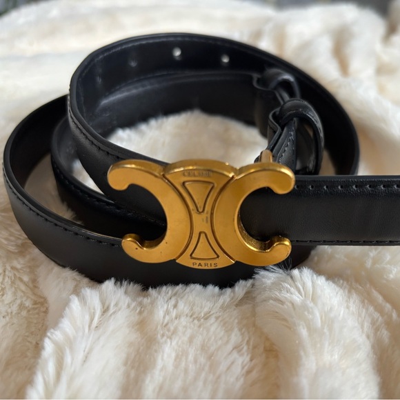 Fashion belt - looks similar to Celine Triomphe black medium belt - Picture 2 of 7